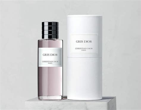 gris montaigne dior price.